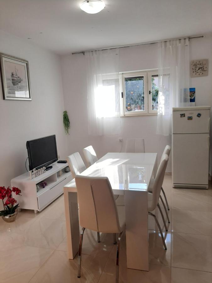 Giovanna - Spacious Lovely Apartment سوبيتار المظهر الخارجي الصورة